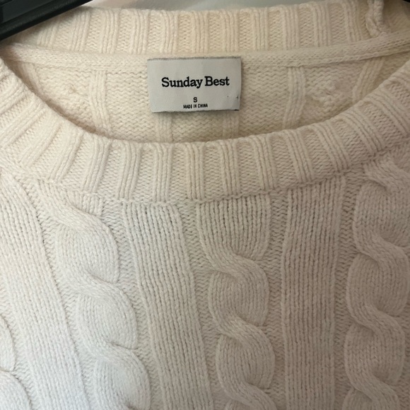 Aritzia Sunday Best crew neck sweater - Picture 2 of 3